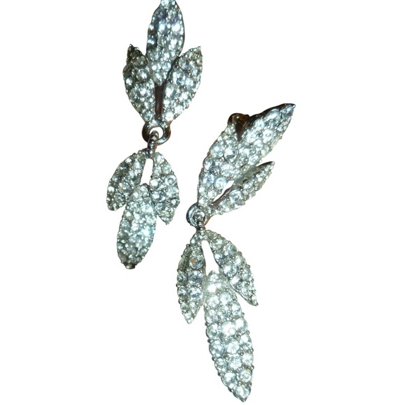 Vintage ciner earrings - Gem Vintage Ciner‎ Signed Silver Tone Rhinestone Leaf Dangle Clip On Earrings